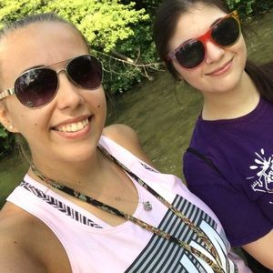 Meet your Posher, Julianna